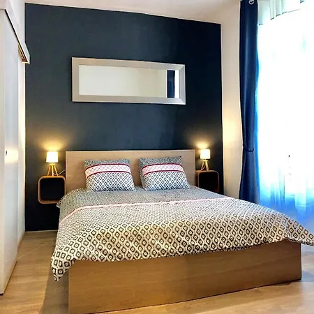Apartment Centre, Parking 100m