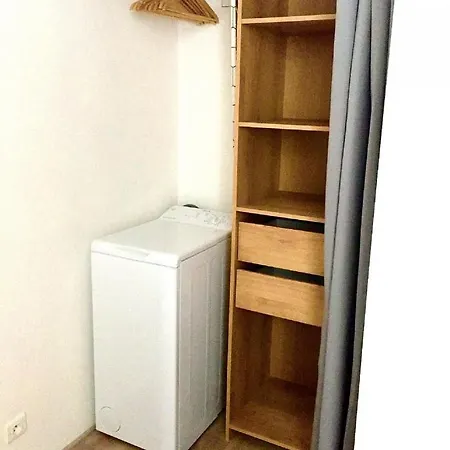 Centre, Parking 100m Apartment